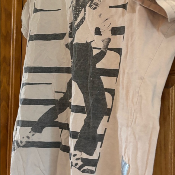 Tan Graphic T-Shirt with Black Design punk Y2K - Picture 7 of 16